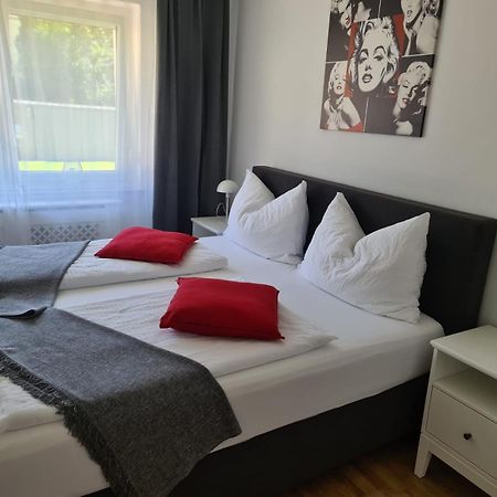 Wohnung See- Und Bergnaehe Гмунден Екстериор снимка